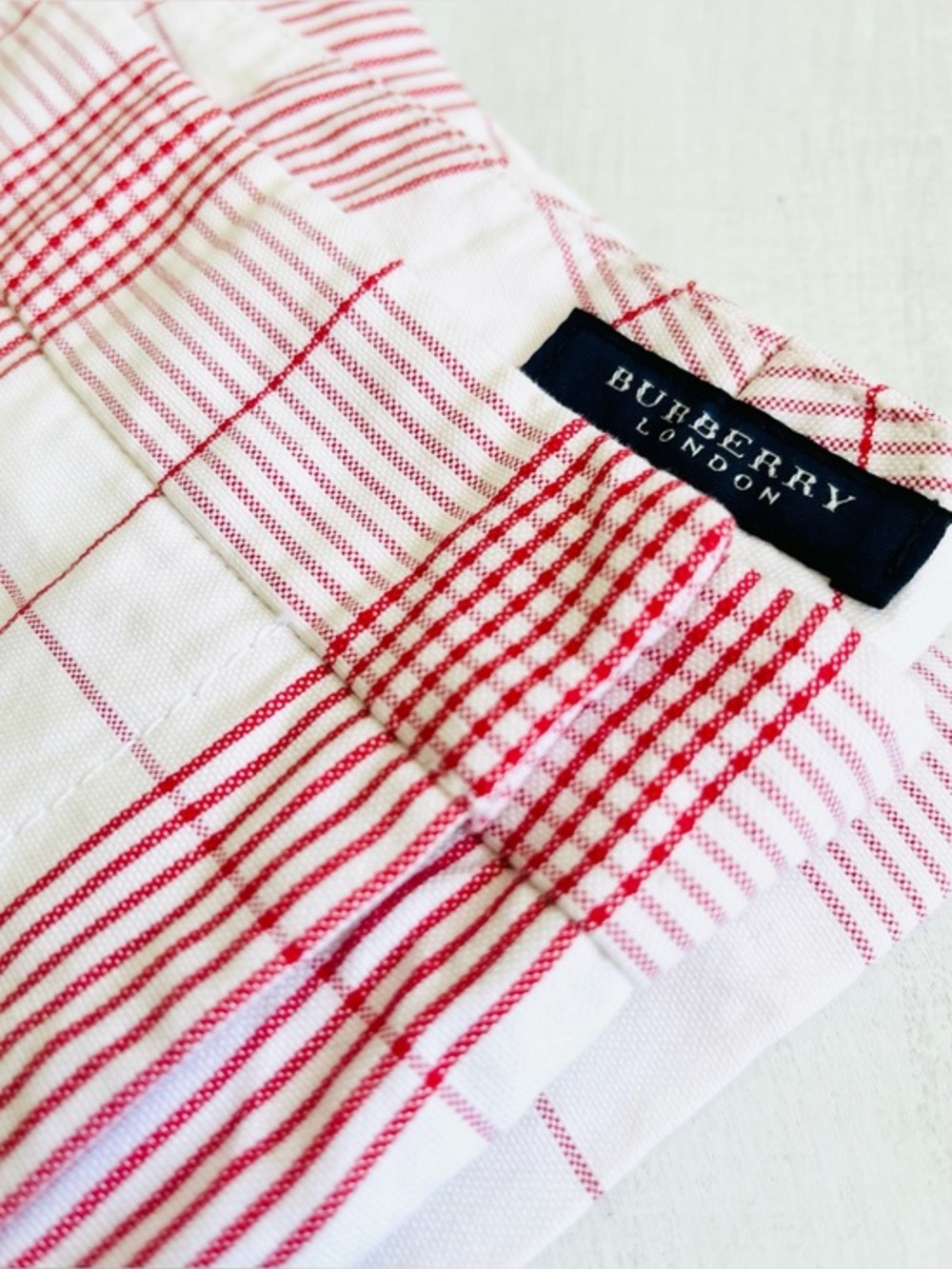 [Burberry London] Y2K Red/White Windowpane Plaid Cropped Capri Chino Pants